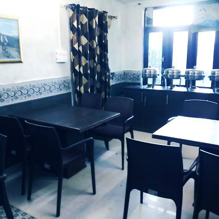 Hotel Holiday Dalhousie - Near Ghandhi Chowk Mall Road Eksteriør bilde