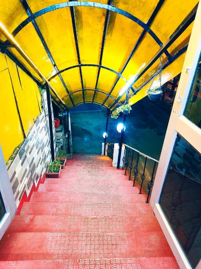 Hotel Holiday Dalhousie - Near Ghandhi Chowk Mall Road Eksteriør bilde