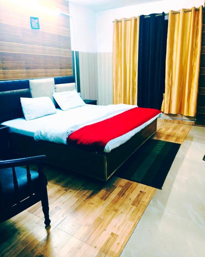 Hotel Holiday Dalhousie - Near Ghandhi Chowk Mall Road Eksteriør bilde